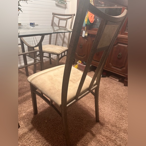 Glass square table with 4 chairs - Picture 4 of 5